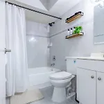 Beachy Living |Sleep 8 Best Location | Bbq & Patio