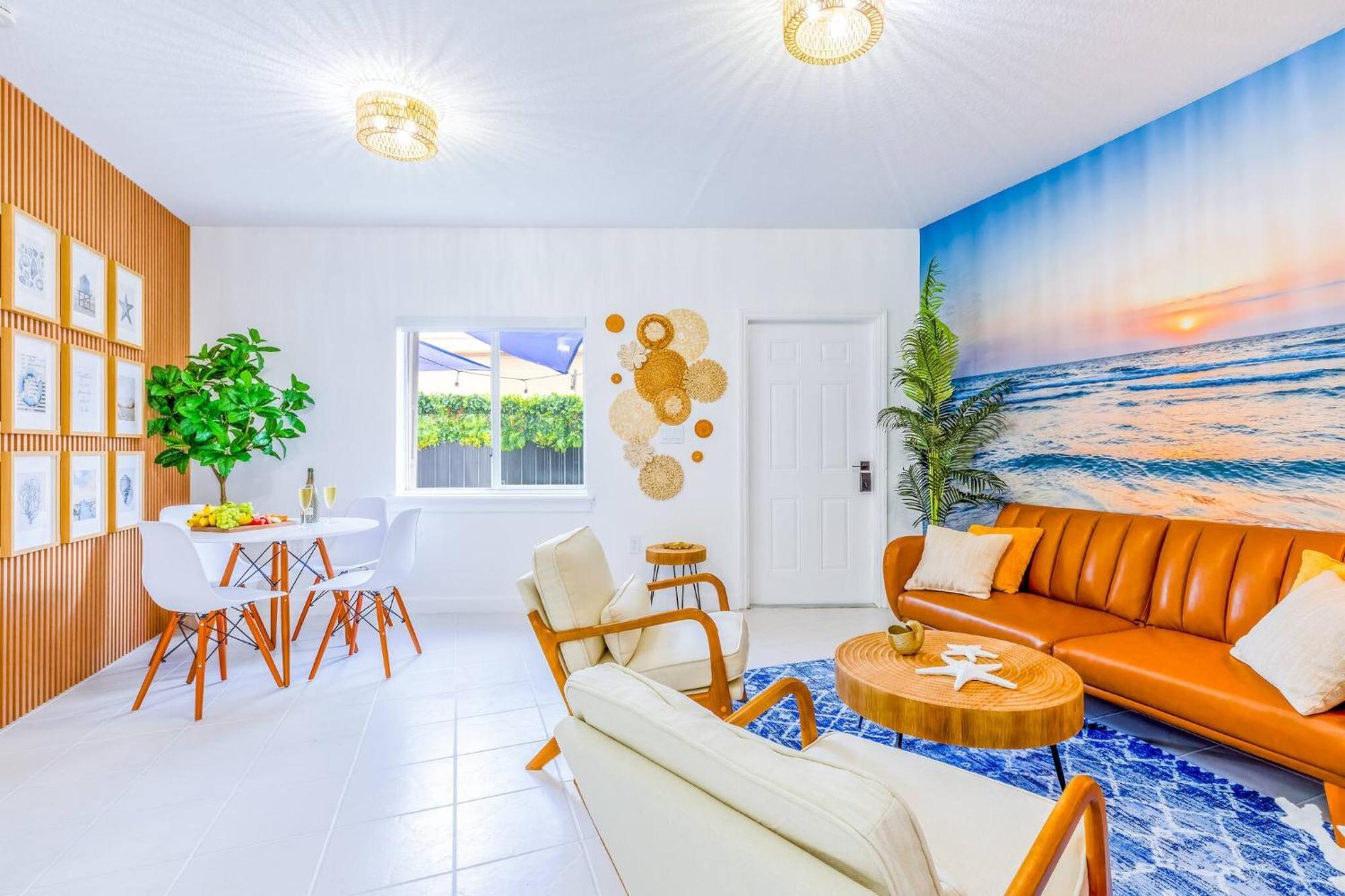 Apartment Beachy Living |sleep 8 Location | Bbq & Patio Miami